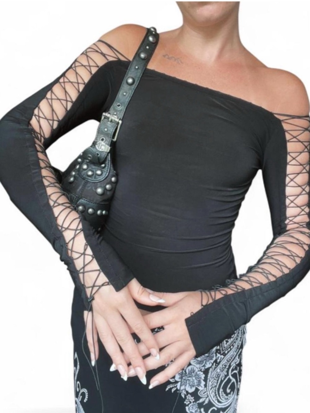IAMGIA VERO TOP | Lace-up Long-sleeve Top